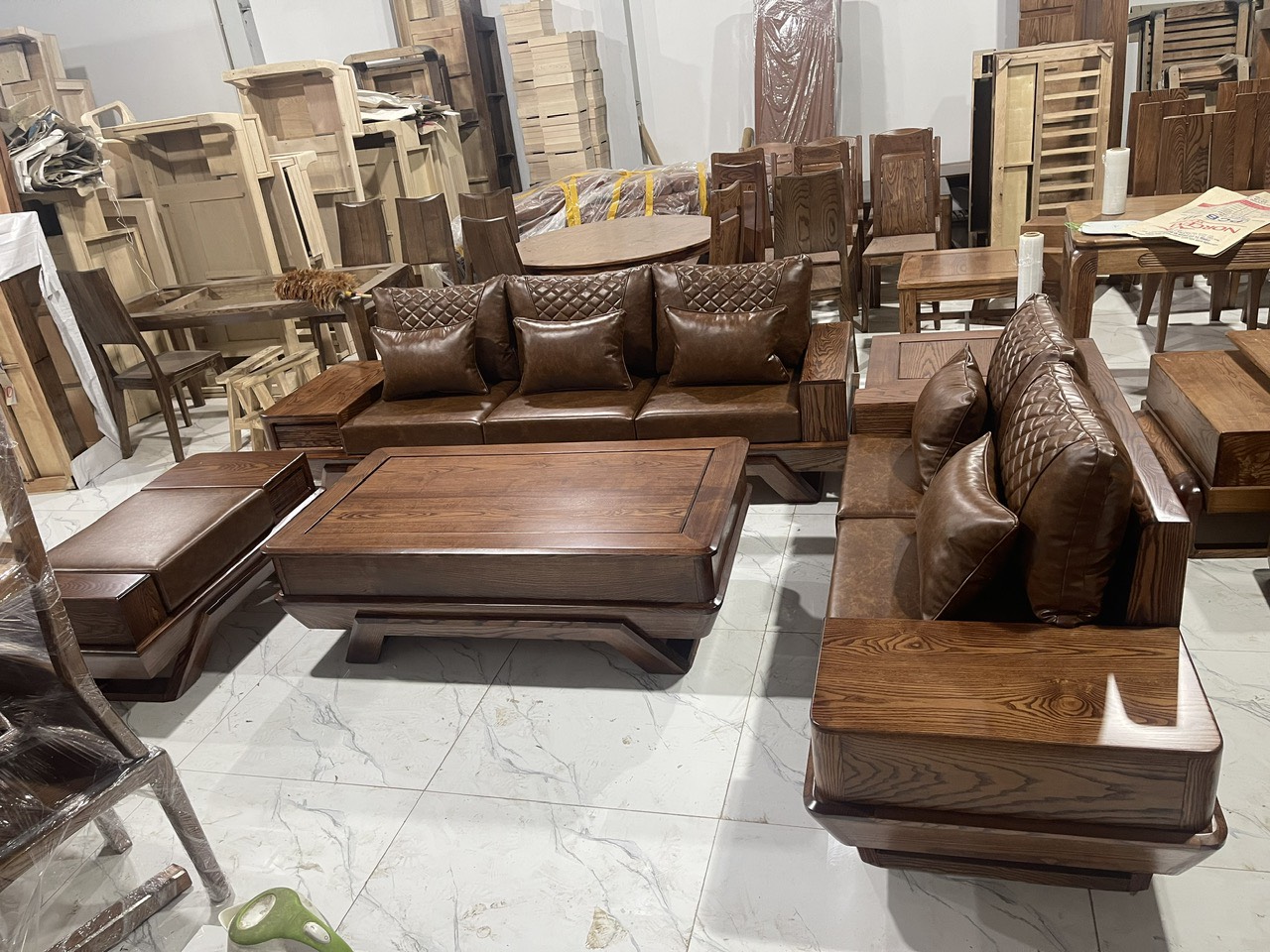 Bộ Bàn Ghế Gỗ Tự Nhiên Hương Đá Phòng Khách Sang Trọng